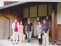 山の中腹の食事処