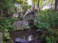 最深部の泉・・・疎水から引いてるとか