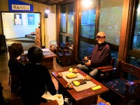 DSC 0244  宿に入って、まず一服。