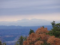 IMG 1490  彼方に、日光白根山蓮峰