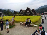 多くの人が