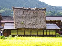 こういう改築もあるのですね・・・イイのかな？
