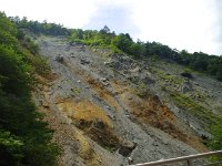梓川沿いの崩落跡