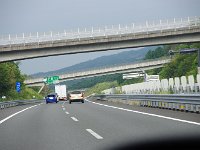 沼津のSA付近では薄曇り。