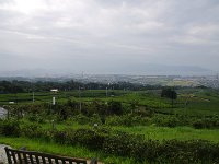 伊豆半島が霞んで遠望。