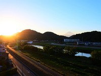 宿の窓より
