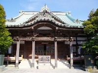 法要が行われておりましたので、中には入れませんでした。