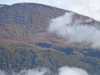 栂池自然園を望む・・・ゴンドラ駅が見える