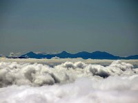 左より、甲斐駒ヶ岳・北岳・間ノ岳・仙丈ヶ岳なか