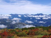 奥信濃の山々・・・左から、雨飾山・焼山・妙高山・黒姫山・高妻山・戸隠山か