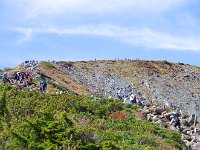 延々と続き人並み