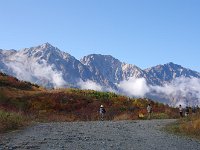 午後の三山・・・岩陰がキレイ