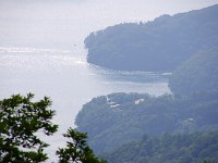 野尻湖ホテルを遠望