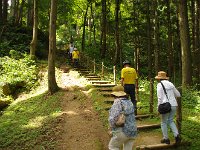 昨日がお祭りだったので、ガイドさんも大勢