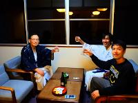 先ずは、快気祝いに乾杯