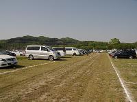 広大な臨時駐車場