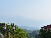 見下ろすと