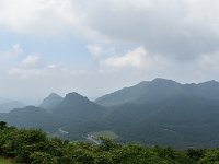 周りの山々