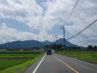 榛名山の全容です。赤城山同様不可思議な山容ですね。