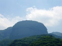 名物；丸岩
