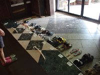 この、気遣いにびっくり！　これから、恒例の散歩です。