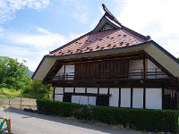 宿の隣の母屋