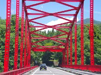 山越えで谷川岳へ向います。偶然にも、前の車は行き先も一緒でした。