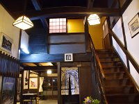 風情溢れていますね・・・築２００年とか