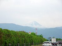 霞む富士