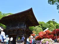 立派な山門です。