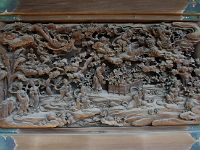 一雨等潤図ー薬草喩品ー（石川 信光作） 仏の平等な、かたよりのない教えは、天から降る一味の雨と同じである。然し人間の性は千差万別である。だから仏の教えも、人びとにより受け取り方が異なる。ちょうと、大小さまざまな草木が、雨の水をいただいてそれぞれに生長をするのと同じである。