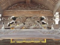 爰にも、スゴイ彫り物