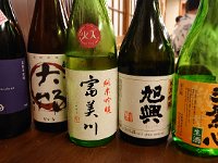 今夜の飲み比べ・・・ごうか5点盛り
