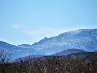 彼方に三本槍岳