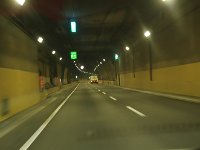 中央環状線；流石空いています。