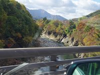 荒々しい
