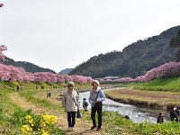 にこやかに・・・
