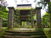 立派な山門