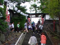 ここを神輿が下るとか！？