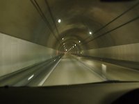 長いトンネル・・・御巣鷹山の墓参道？