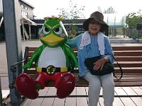 眞弓さんのお見上げ買いに「ゲートウェイ」まで
