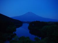 夕闇の富士