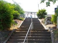 今は八幡様