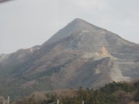 異様な武甲山・・・當に人間の欲望の現れですね