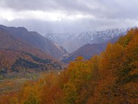 山は雲間・・惜しい！