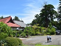 大きな庫裏が目立った