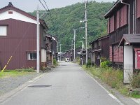 ここも寂しい町並み