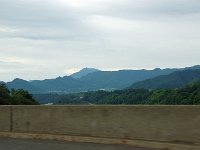 上毛高原駅を後ろに