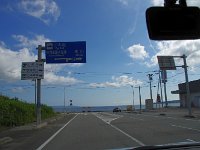 真野湾に出ました。目指すは先ず「佐渡金山」