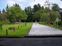 本堂より境内を